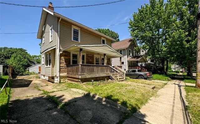 980 Neptune Avenue, Akron, OH 44301