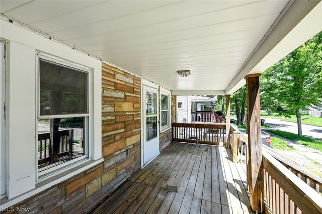 980 Neptune Avenue, Akron, OH 44301