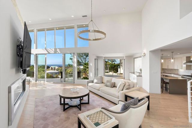 13721 Pine Needles, Del Mar, CA 92014