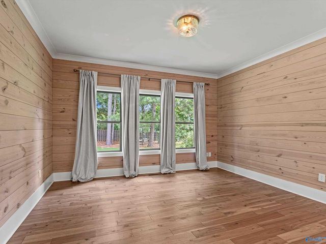 180 Greystone Pass, Guntersville, AL 35976
