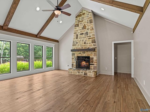 180 Greystone Pass, Guntersville, AL 35976