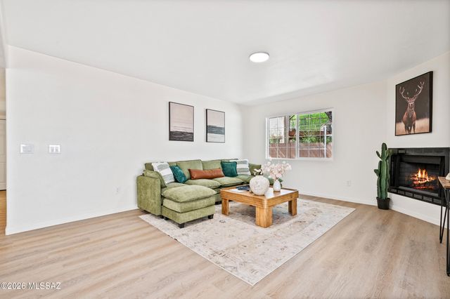 3032 N Palomino Park Loop, Tucson, AZ 85712