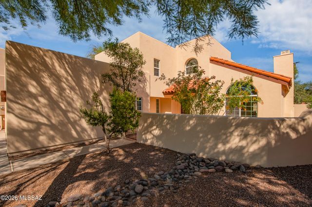 3032 N Palomino Park Loop, Tucson, AZ 85712