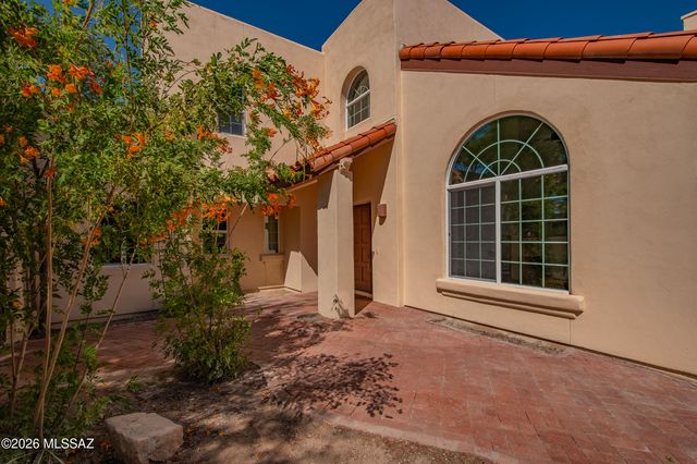 3032 N Palomino Park Loop, Tucson, AZ 85712
