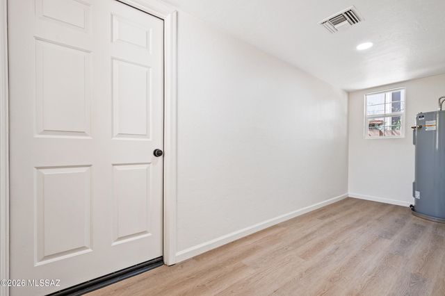 3032 N Palomino Park Loop, Tucson, AZ 85712