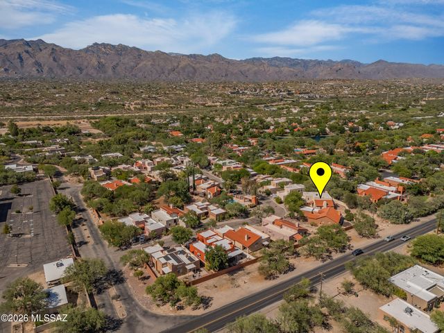 3032 N Palomino Park Loop, Tucson, AZ 85712