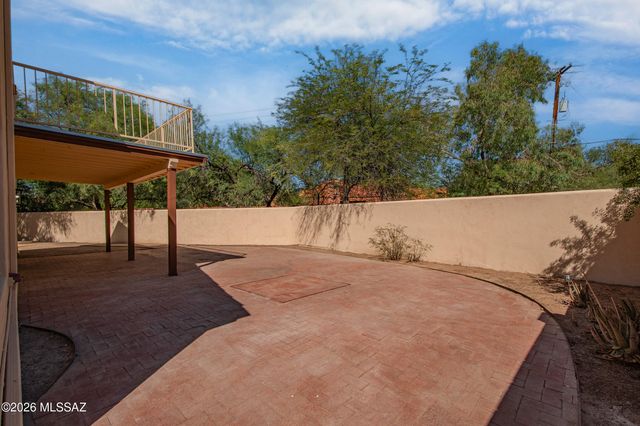 3032 N Palomino Park Loop, Tucson, AZ 85712