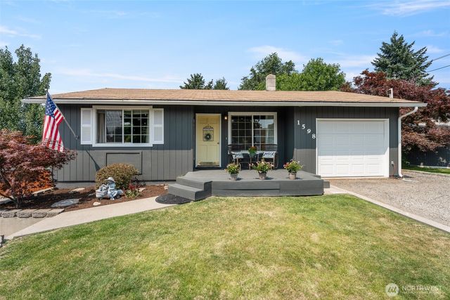 1598 Tedford Street SE, East Wenatchee, WA 98802