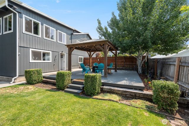 1598 Tedford Street SE, East Wenatchee, WA 98802