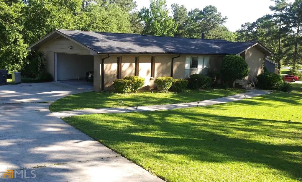6900 Oswego Trail SW, Riverdale, GA 30296