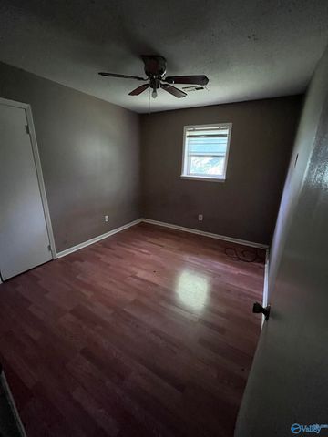 306 NW 12th Avenue, Decatur, AL 35601