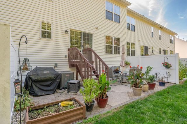 8350 Hickory Overlook, Blacklick, OH 43004