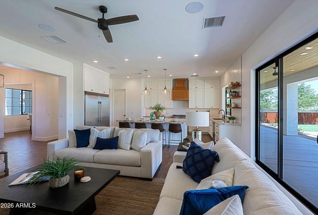 38133 N 29TH Avenue, Phoenix, AZ 85086