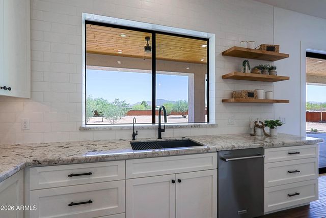 38133 N 29TH Avenue, Phoenix, AZ 85086