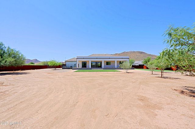 38133 N 29TH Avenue, Phoenix, AZ 85086