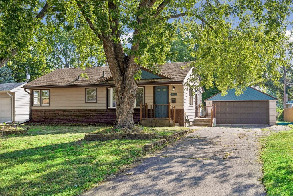 5318 Kentucky Avenue N, Crystal, MN 55428 — exterior