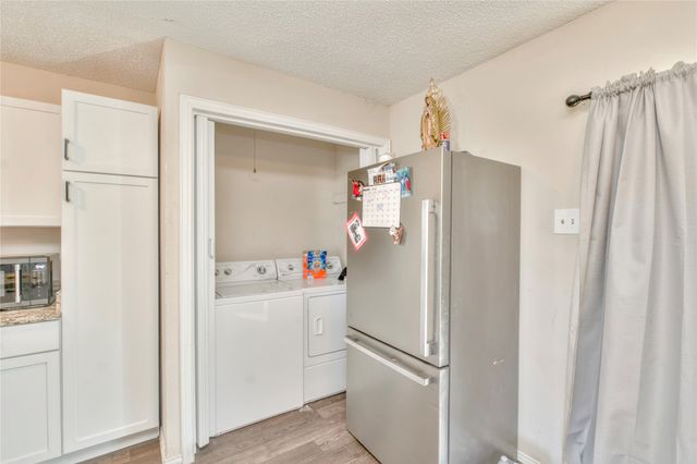 4712 Meadow Trail Drive, Dallas, TX 75236