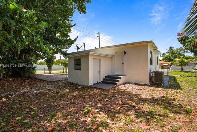 801 NW 105th Street, Miami, FL 33150