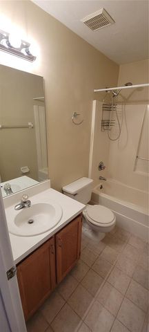5859 SW 8TH PLACE, Gainesville, FL 32607