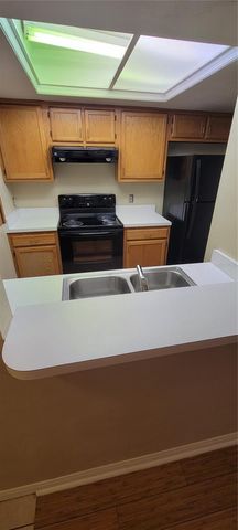 5859 SW 8TH PLACE, Gainesville, FL 32607
