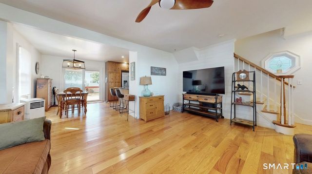 173 Broadway, Milford, CT 06460