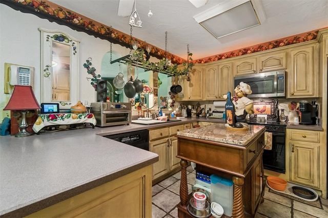 4423 NE 40th Street, Blanchard, OK 73010