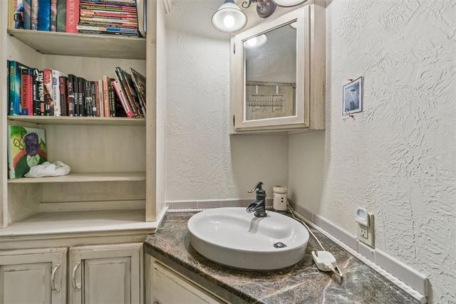 4423 NE 40th Street, Blanchard, OK 73010