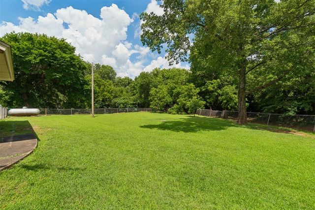 4423 NE 40th Street, Blanchard, OK 73010