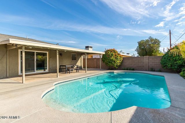 8419 E GRANADA Road, Scottsdale, AZ 85257
