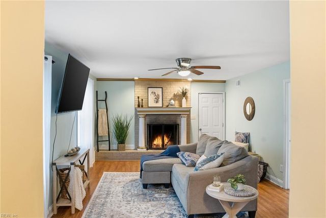 4017 Timberland DR, Portsmouth, VA 23703