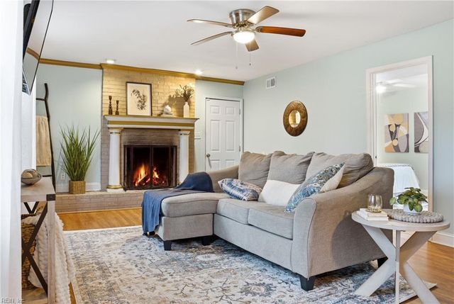 4017 Timberland DR, Portsmouth, VA 23703