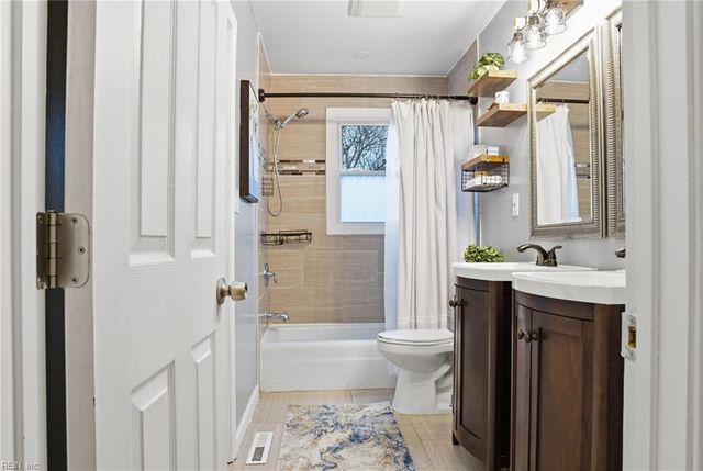 4017 Timberland DR, Portsmouth, VA 23703