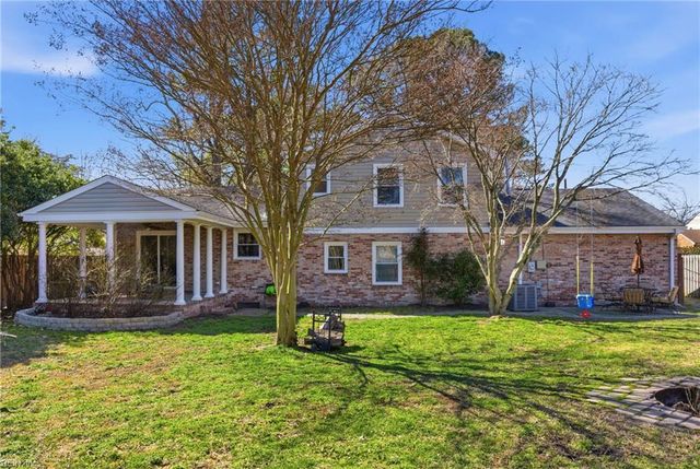 4017 Timberland DR, Portsmouth, VA 23703