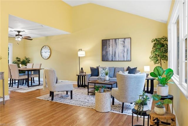 4017 Timberland DR, Portsmouth, VA 23703