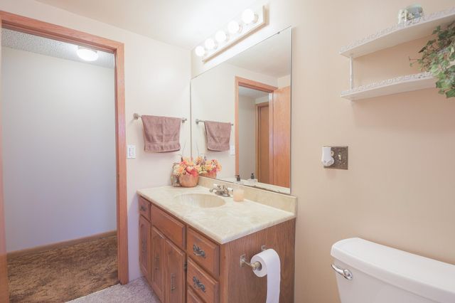 226 32nd Avenue N, Saint Cloud, MN 56303