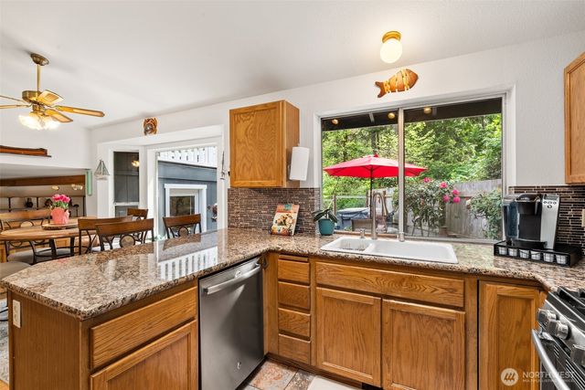 7624 36th St Ct NW, Gig Harbor, WA 98335