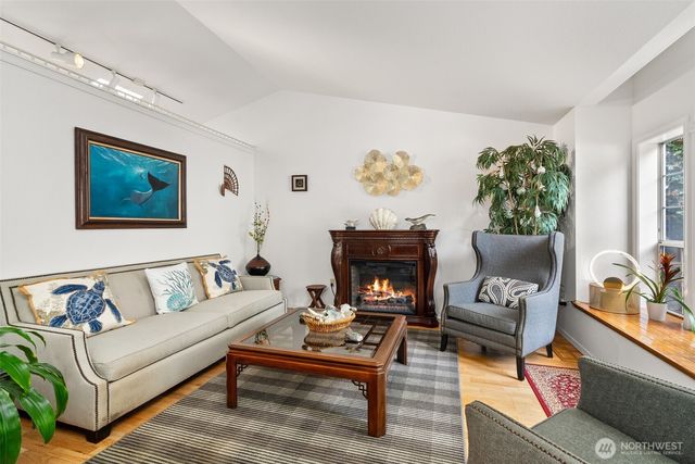 7624 36th St Ct NW, Gig Harbor, WA 98335