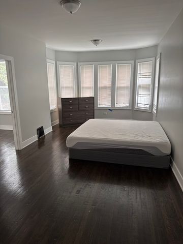 310 W 105th Street, Chicago, IL 60628