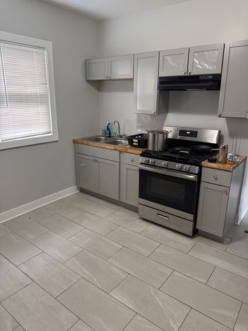 310 W 105th Street, Chicago, IL 60628