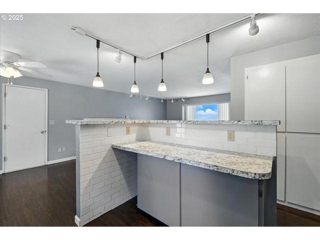 12619 Se 10TH St, Vancouver, WA 98683