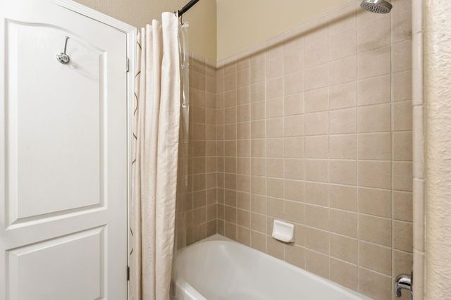 1929 N Harvard Avenue, Clovis, CA 93619