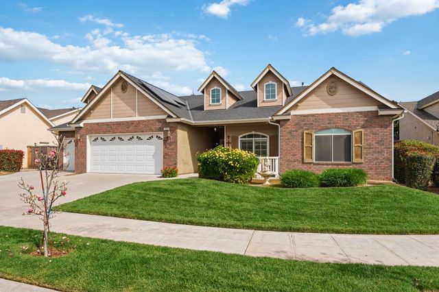 1929 N Harvard Avenue, Clovis, CA 93619