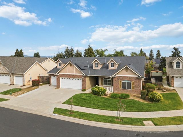 1929 N Harvard Avenue, Clovis, CA 93619