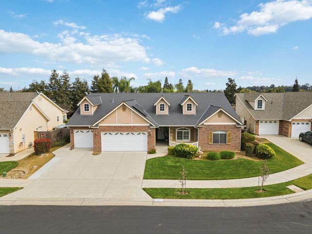 1929 N Harvard Avenue, Clovis, CA 93619