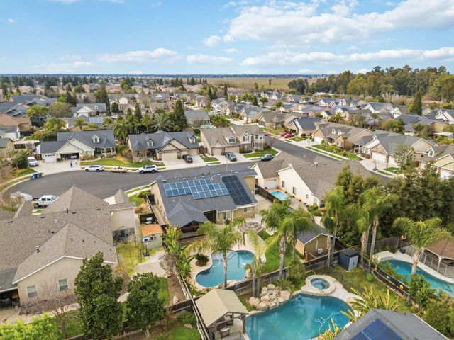 1929 N Harvard Avenue, Clovis, CA 93619