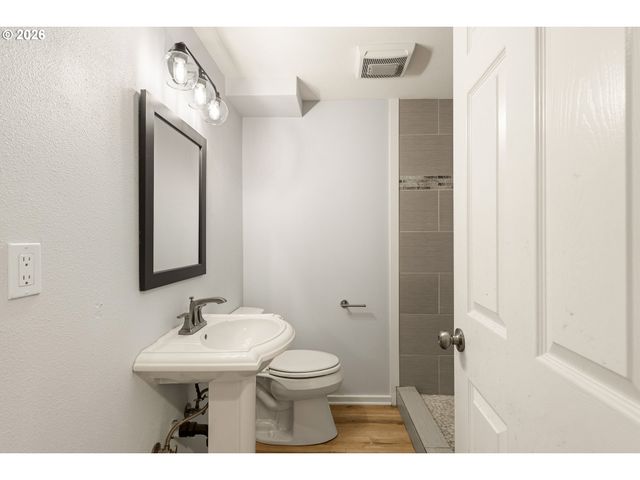 1100 Se 114TH Pl, Portland, OR 97216
