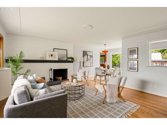 1100 Se 114TH Pl, Portland, OR 97216