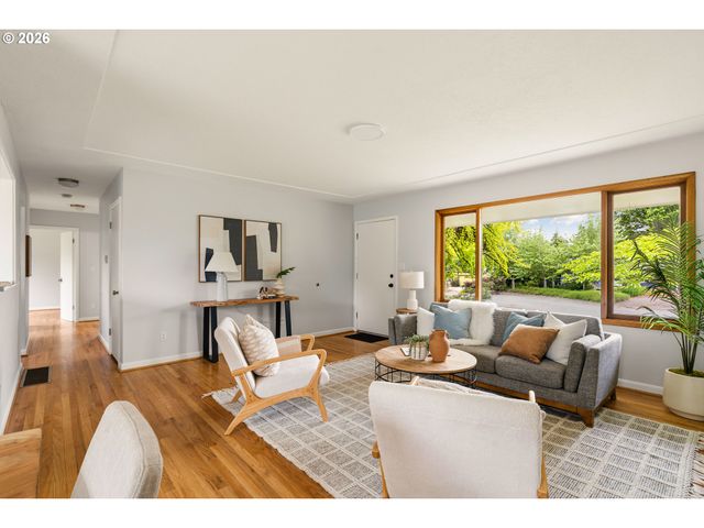 1100 Se 114TH Pl, Portland, OR 97216
