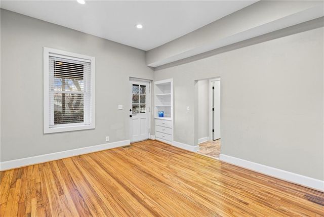 4140 Wyoming Street, Kansas City, MO 64111