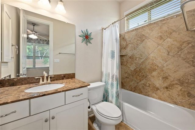 205 Lake Como DR, Lakeway, TX 78734
